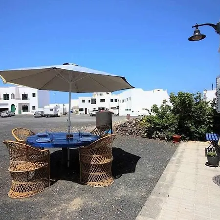 Casa Alejandra Con Terraza Y Barbacoa!