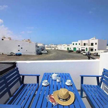 Semesterbostad Casa Alejandra Con Terraza Y Barbacoa! *