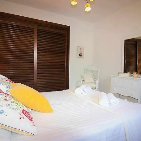 בית נופש Casa Alejandra Con Terraza Y Barbacoa!